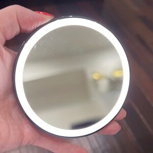 simplehuman Compact Mirror with LED Light